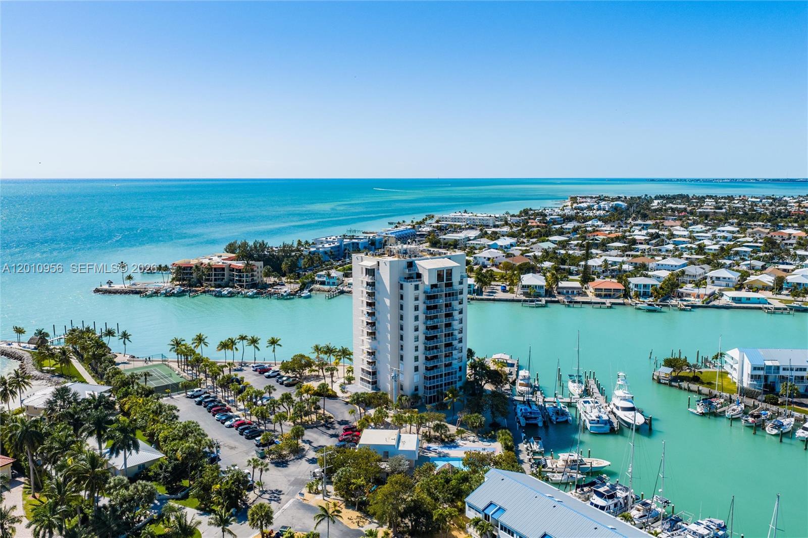 COCO PLUM BEACH - Residential