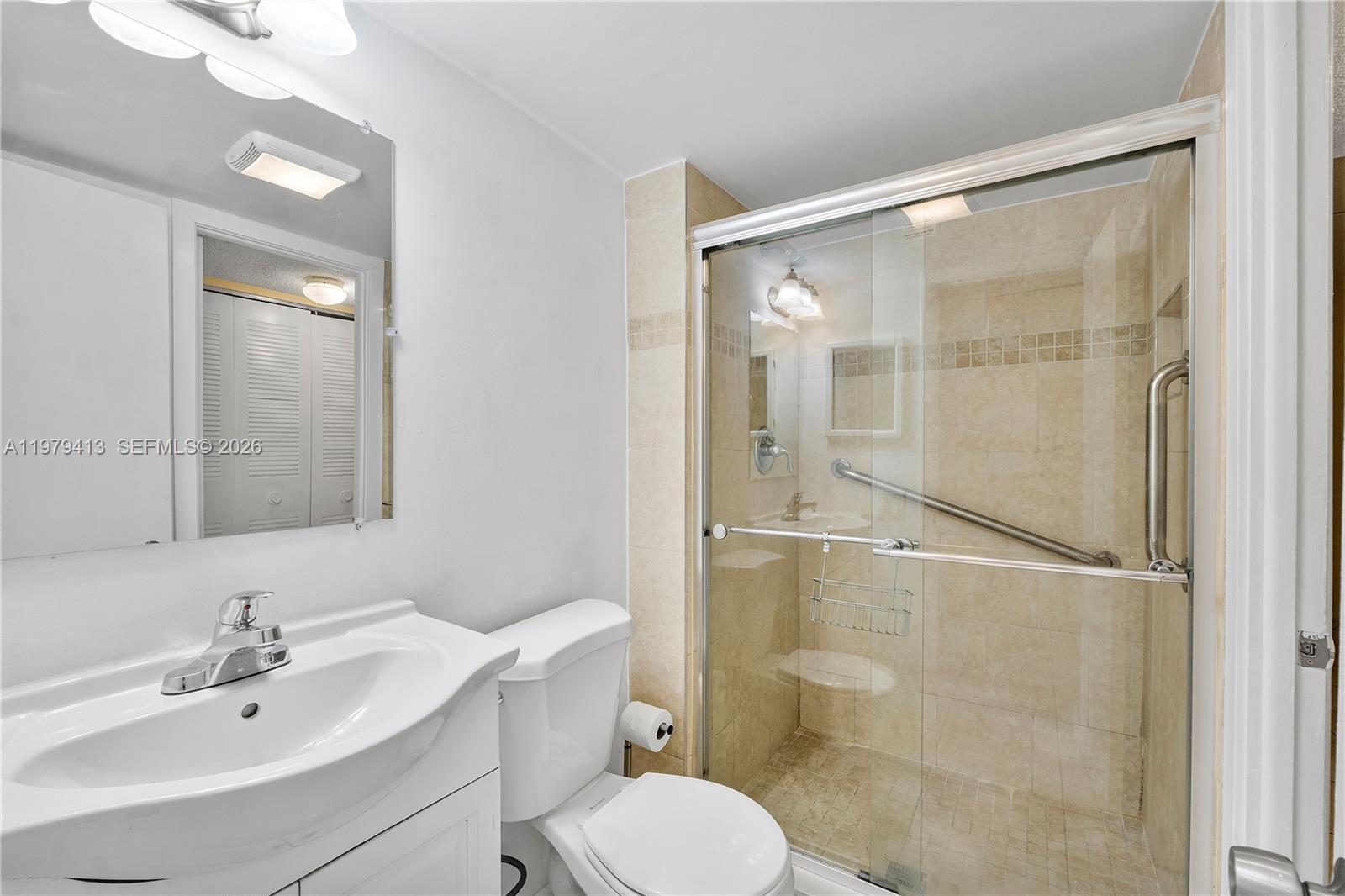 LIME BAY CONDOMINIUM 5 - Residential