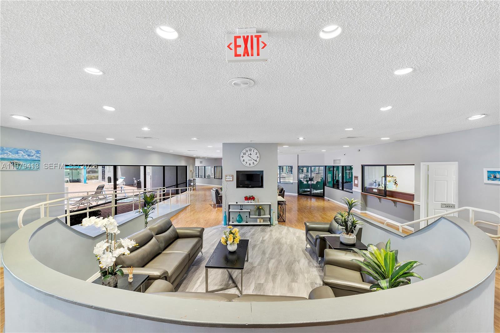 LIME BAY CONDOMINIUM 5 - Residential