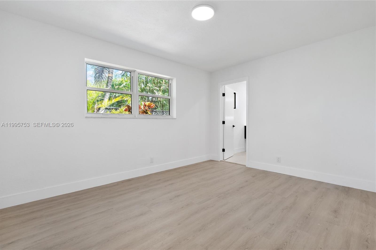 SUNSET ISLES SEC 3 - Residential