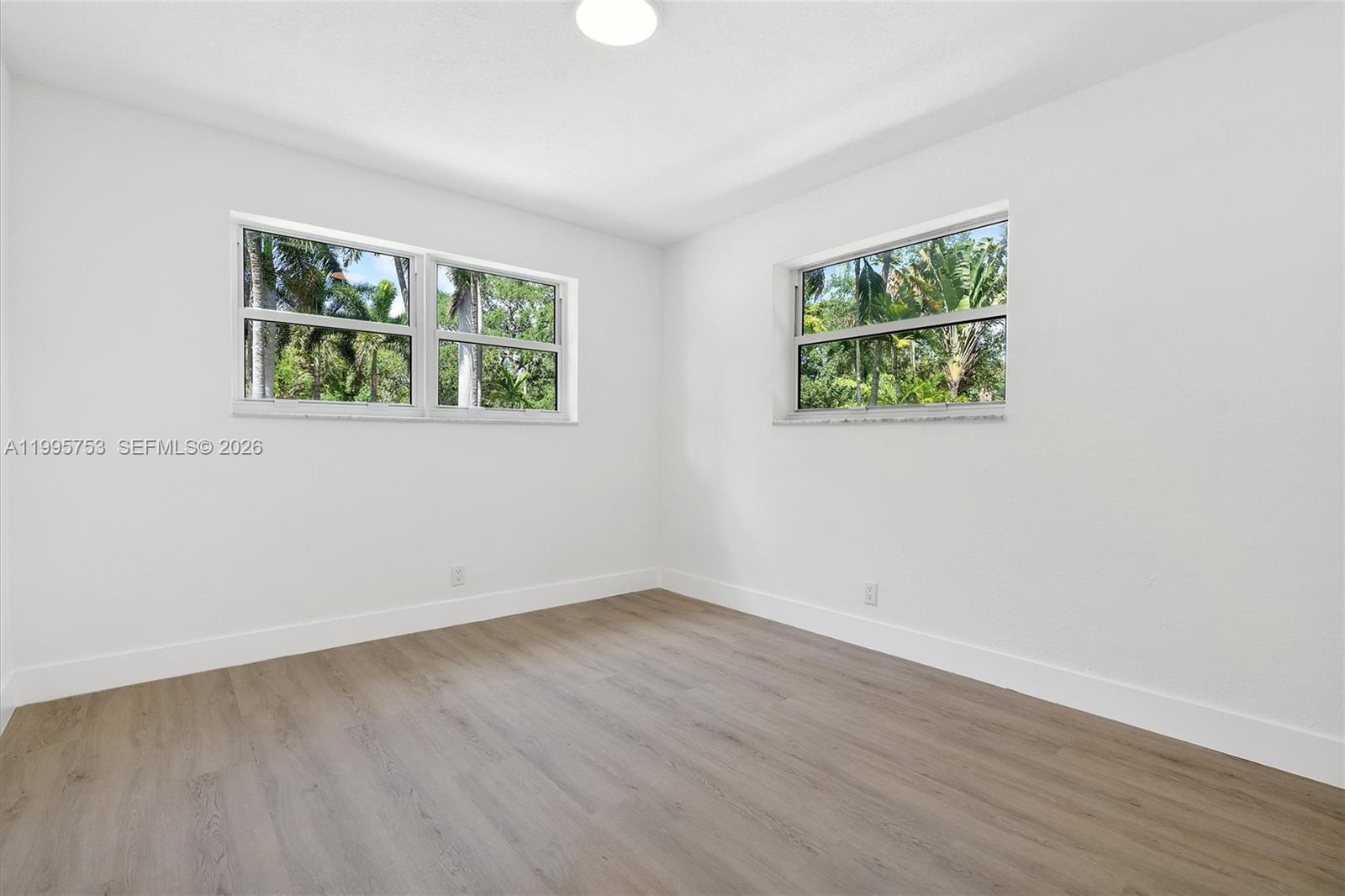 SUNSET ISLES SEC 3 - Residential