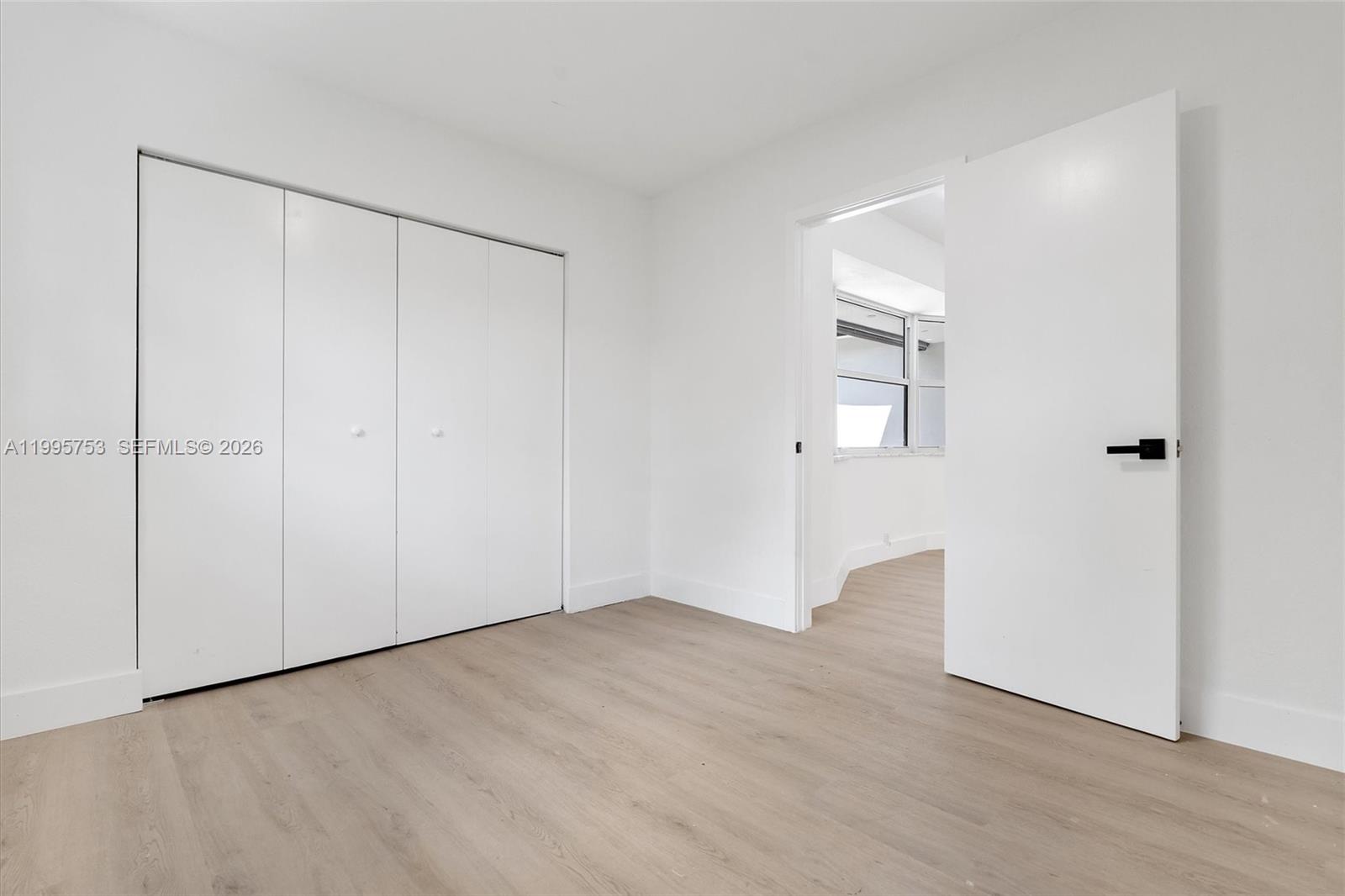 SUNSET ISLES SEC 3 - Residential