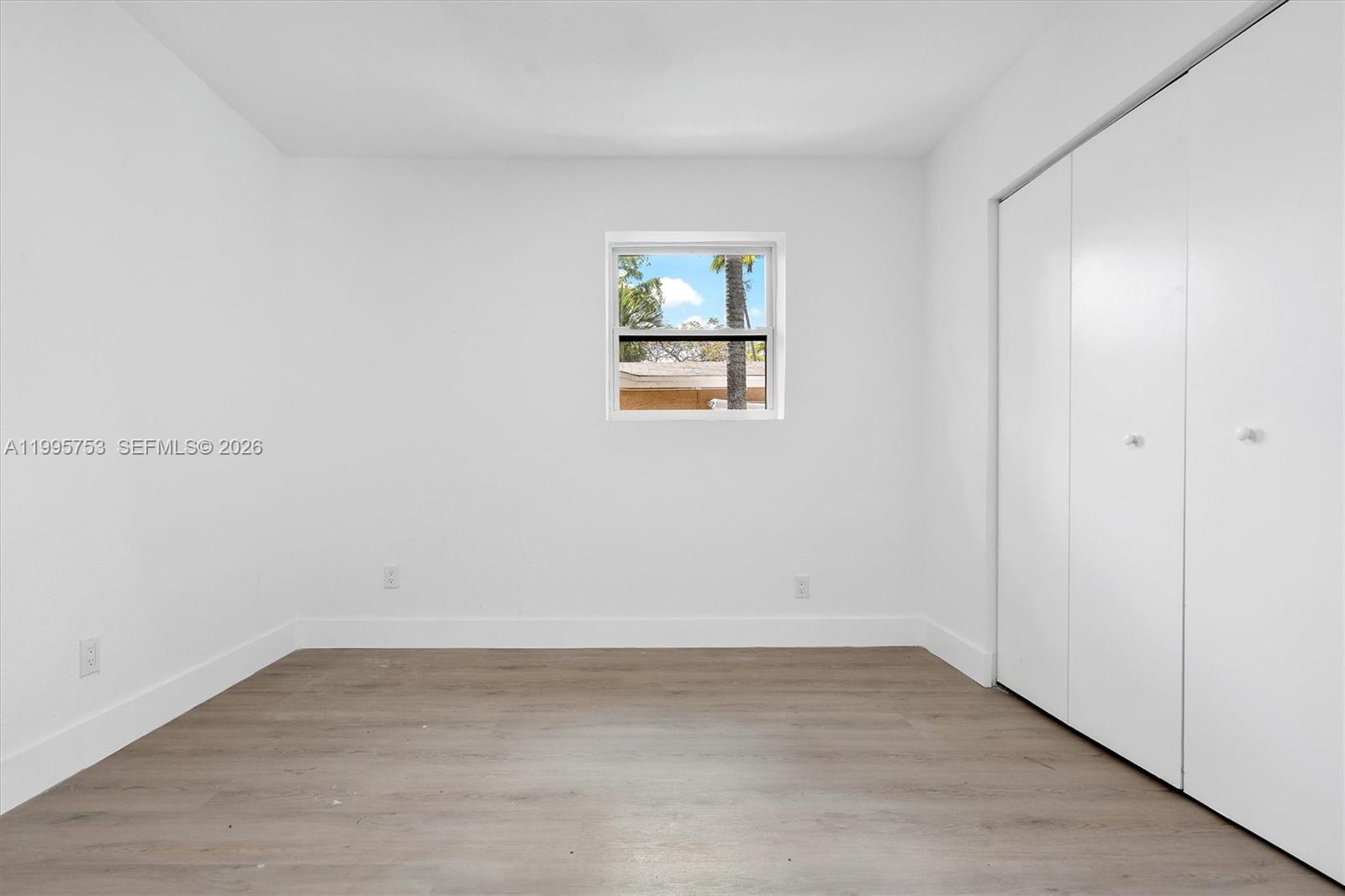 SUNSET ISLES SEC 3 - Residential