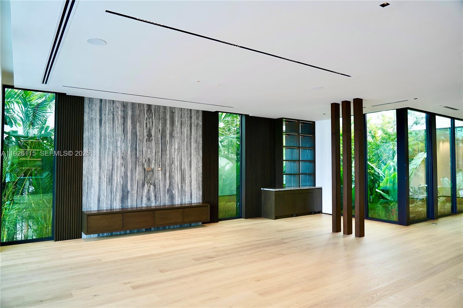 Leeward Cove - Residential