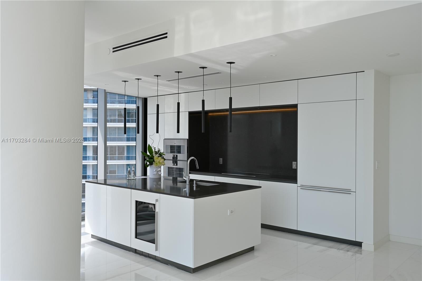 300 Biscayne Blvd Way 3407