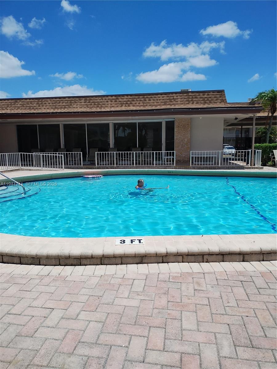 SUNRISE LAKES 172 CONDO - Residential