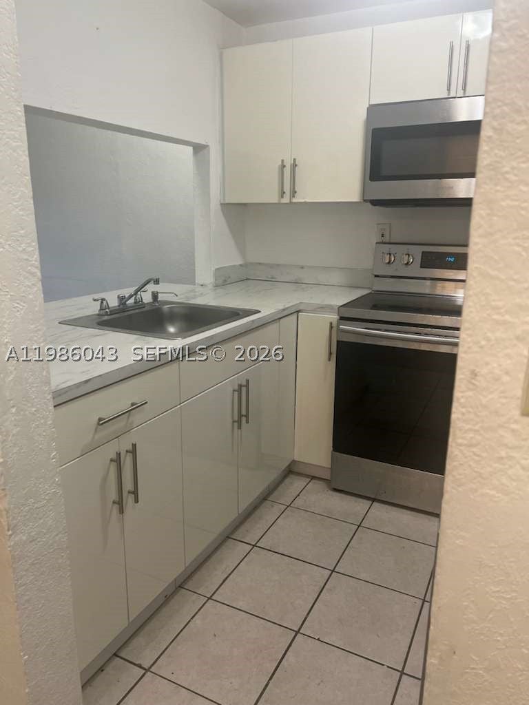 4550 NW 9th St 114E, Miami FL 33126