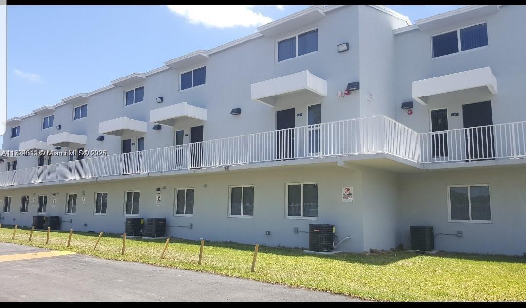 Property for Sale at 1999 Nw 5th Pl 14, Miami, Broward County, Florida - Bedrooms: 3 
Bathrooms: 2  - $300,000