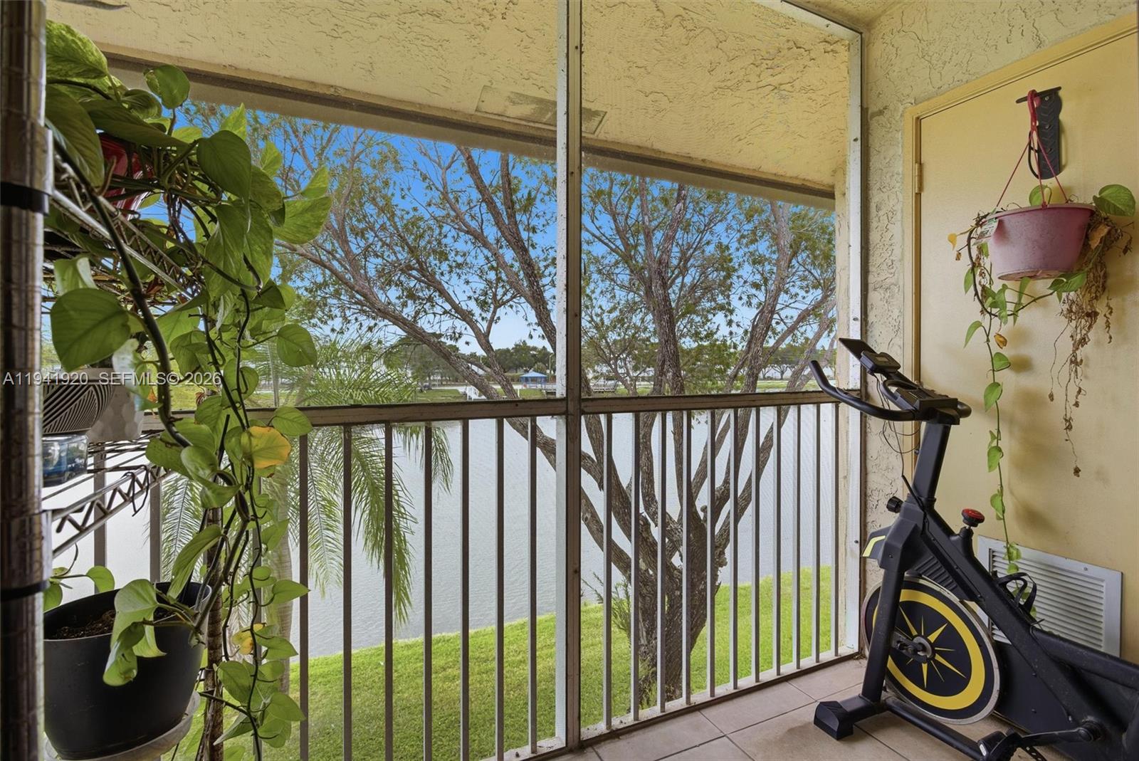 VIEWPOINTE CONDO - Residential