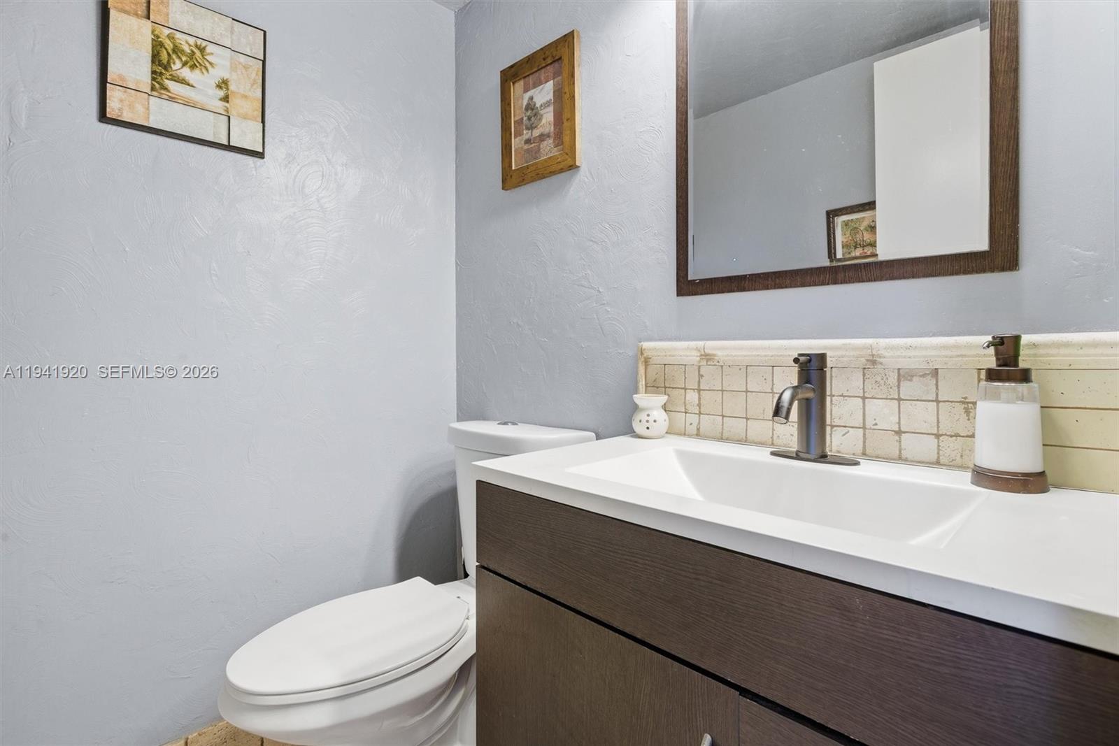 VIEWPOINTE CONDO - Residential