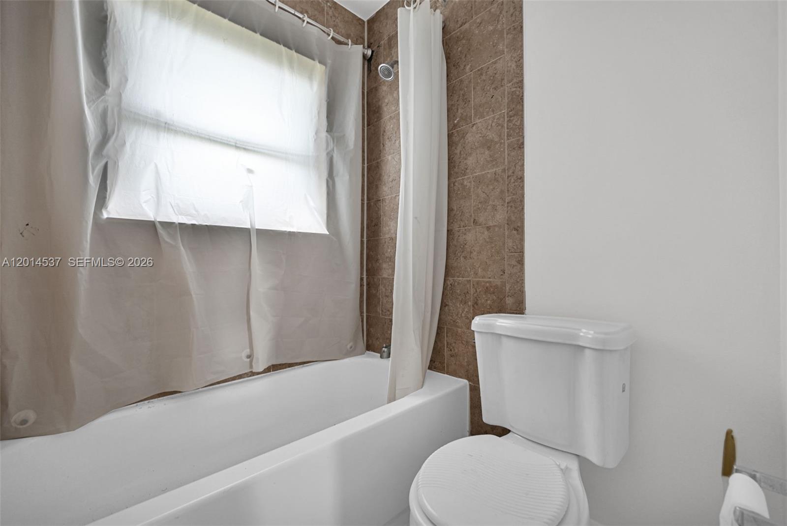 LOCH LOMOND SEC 3 - Residential