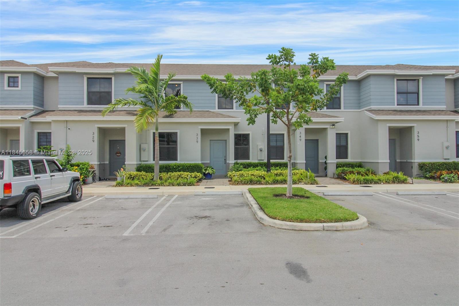 339 NE 12th St 339
