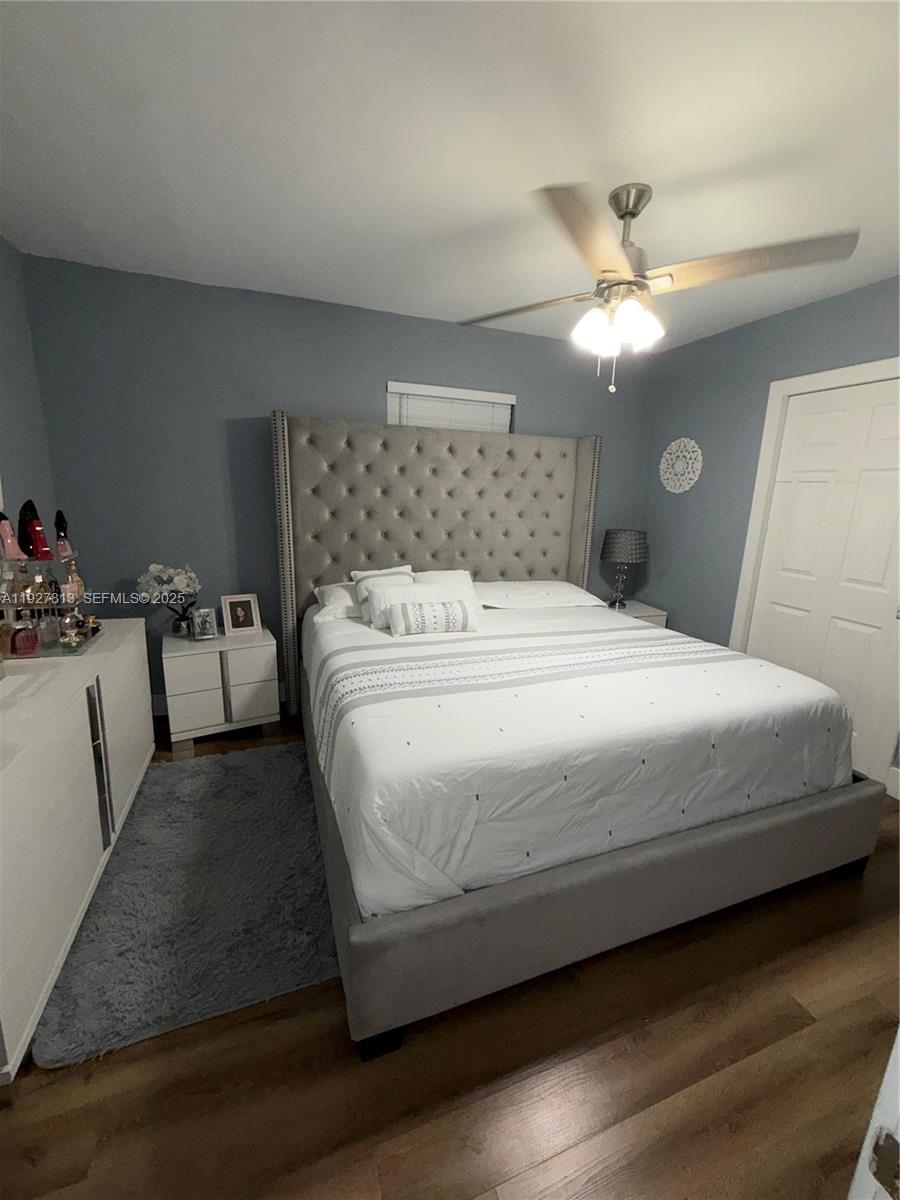 NO MIAMI BEACH MANOR - Residential