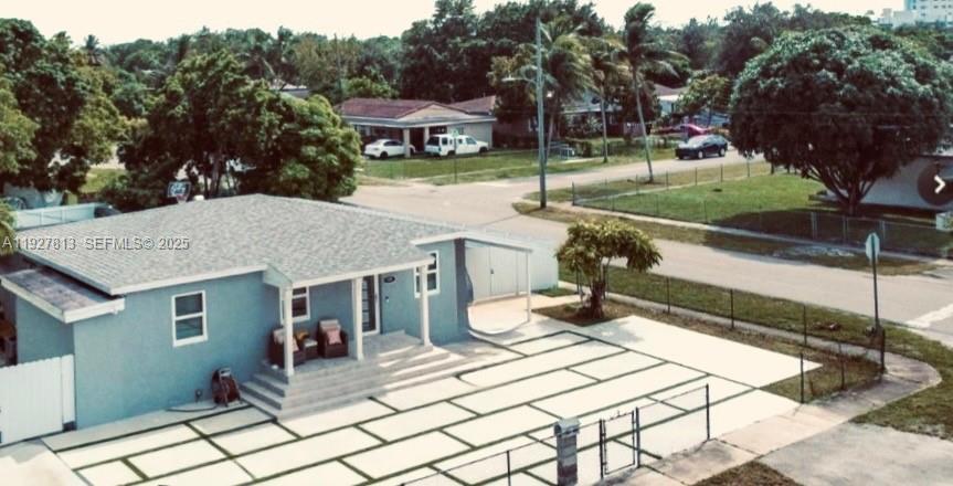 NO MIAMI BEACH MANOR - Residential