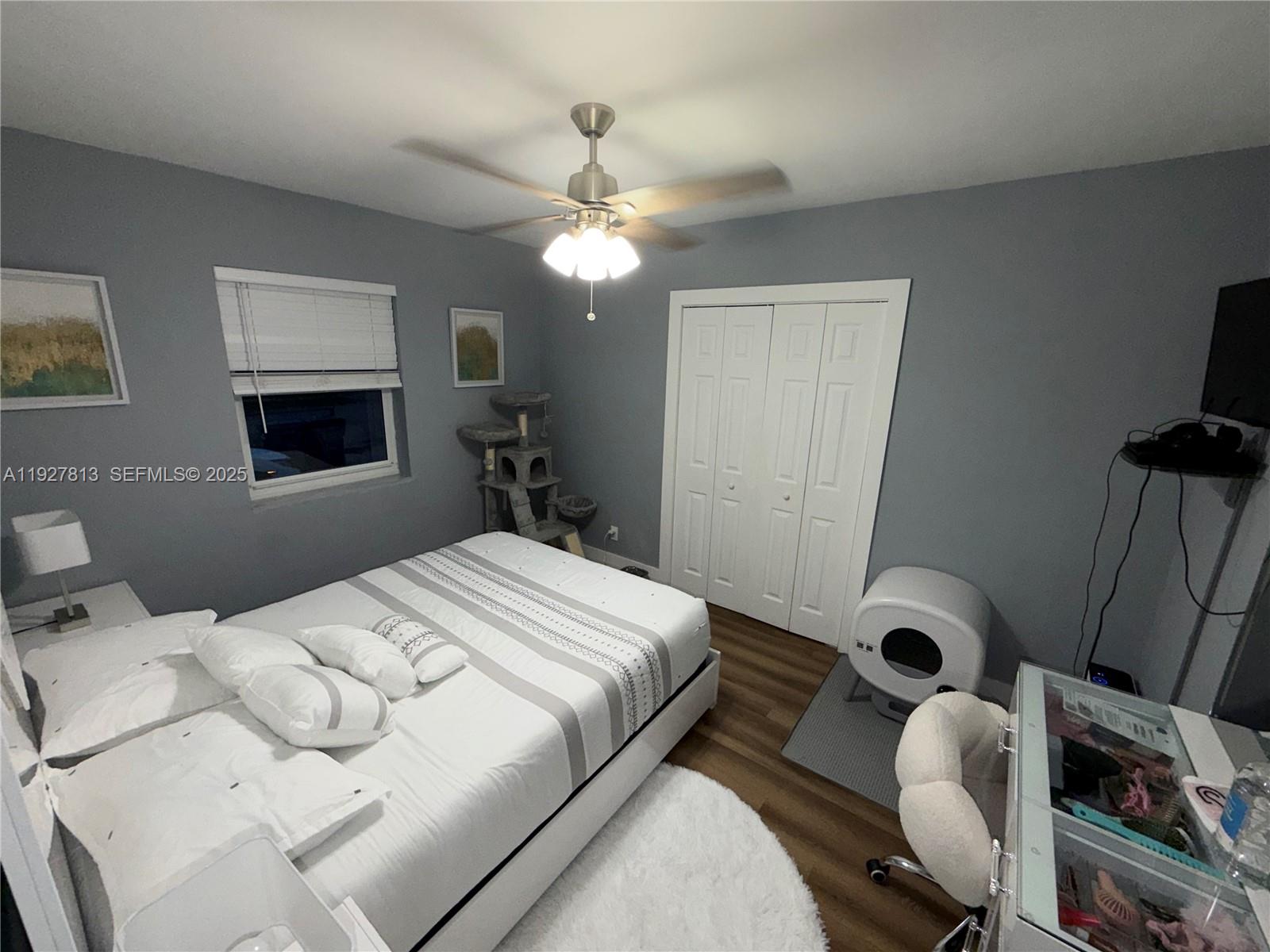 NO MIAMI BEACH MANOR - Residential