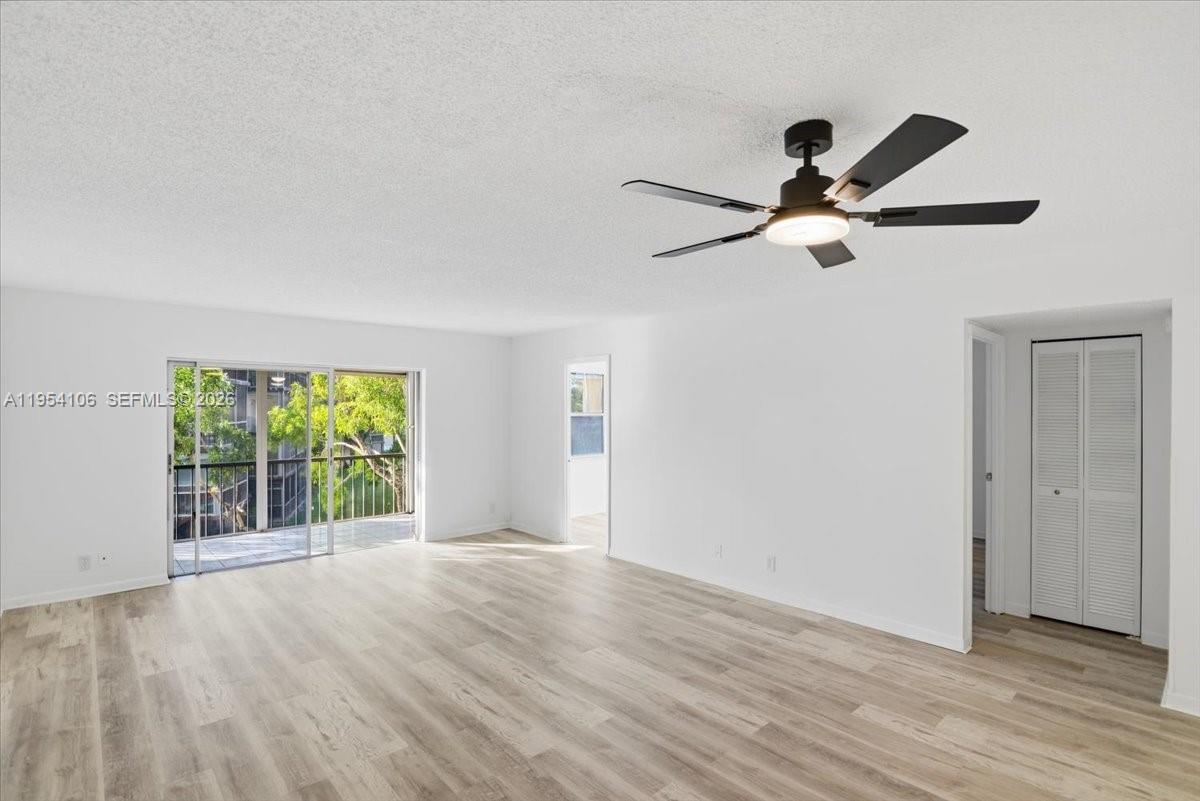 INVERRARY COUNTRY CLUB - Residential