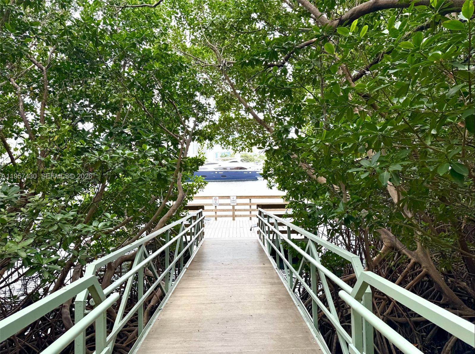 THE YACHT CLUB AT AVENTUR - Residential