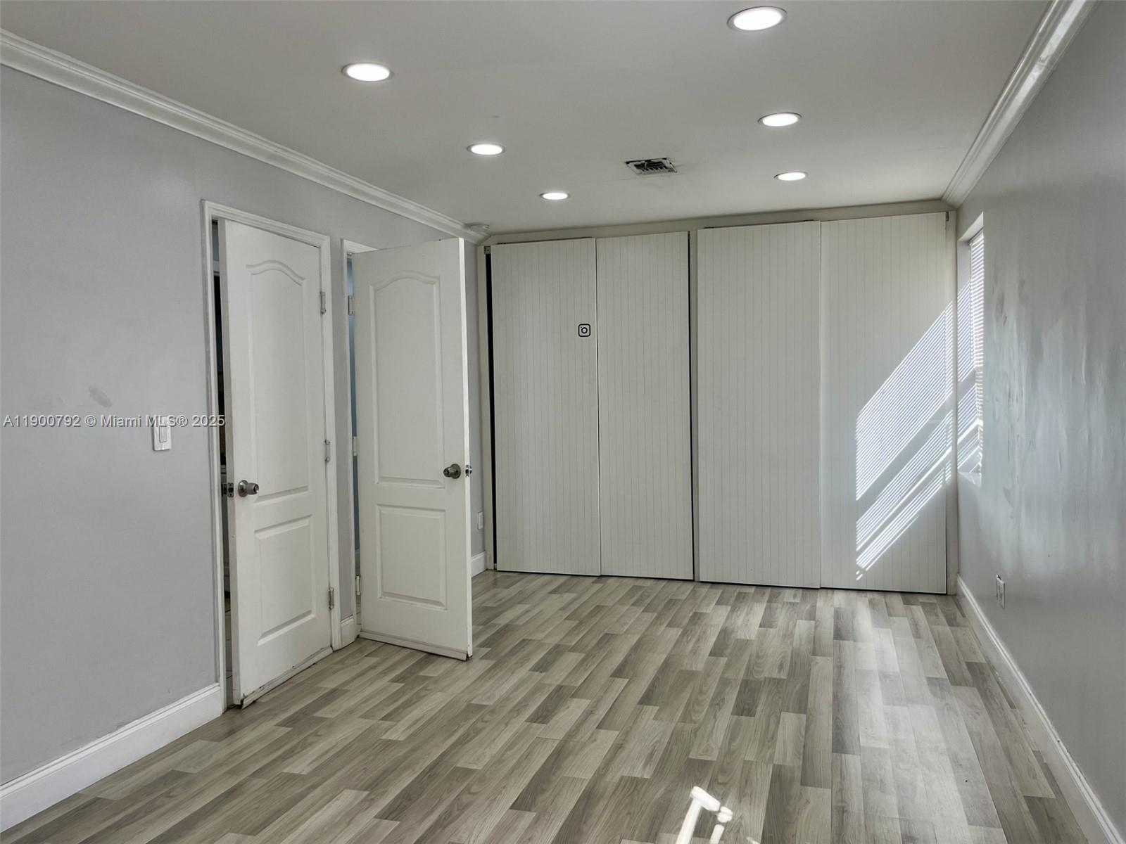 WESTWOOD LAKE - Residential Lease