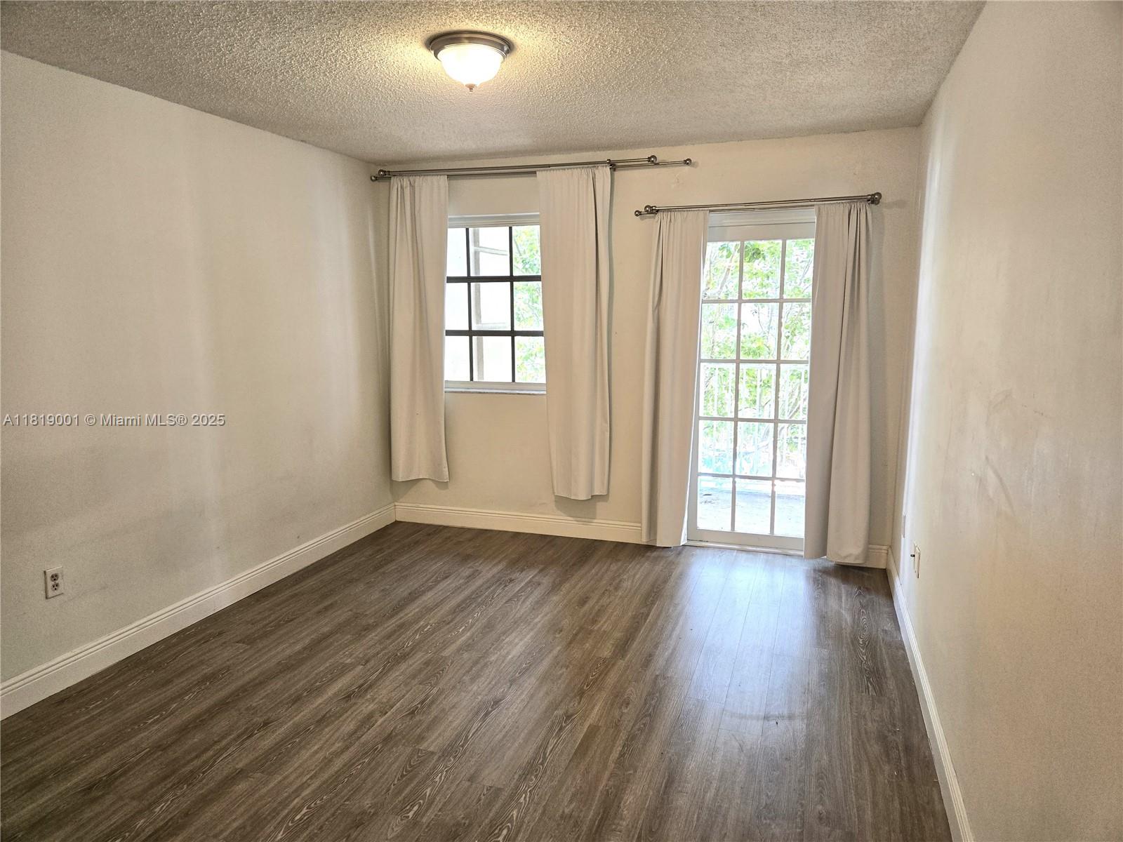 UNIVERSITY INN CONDO - Residential Lease