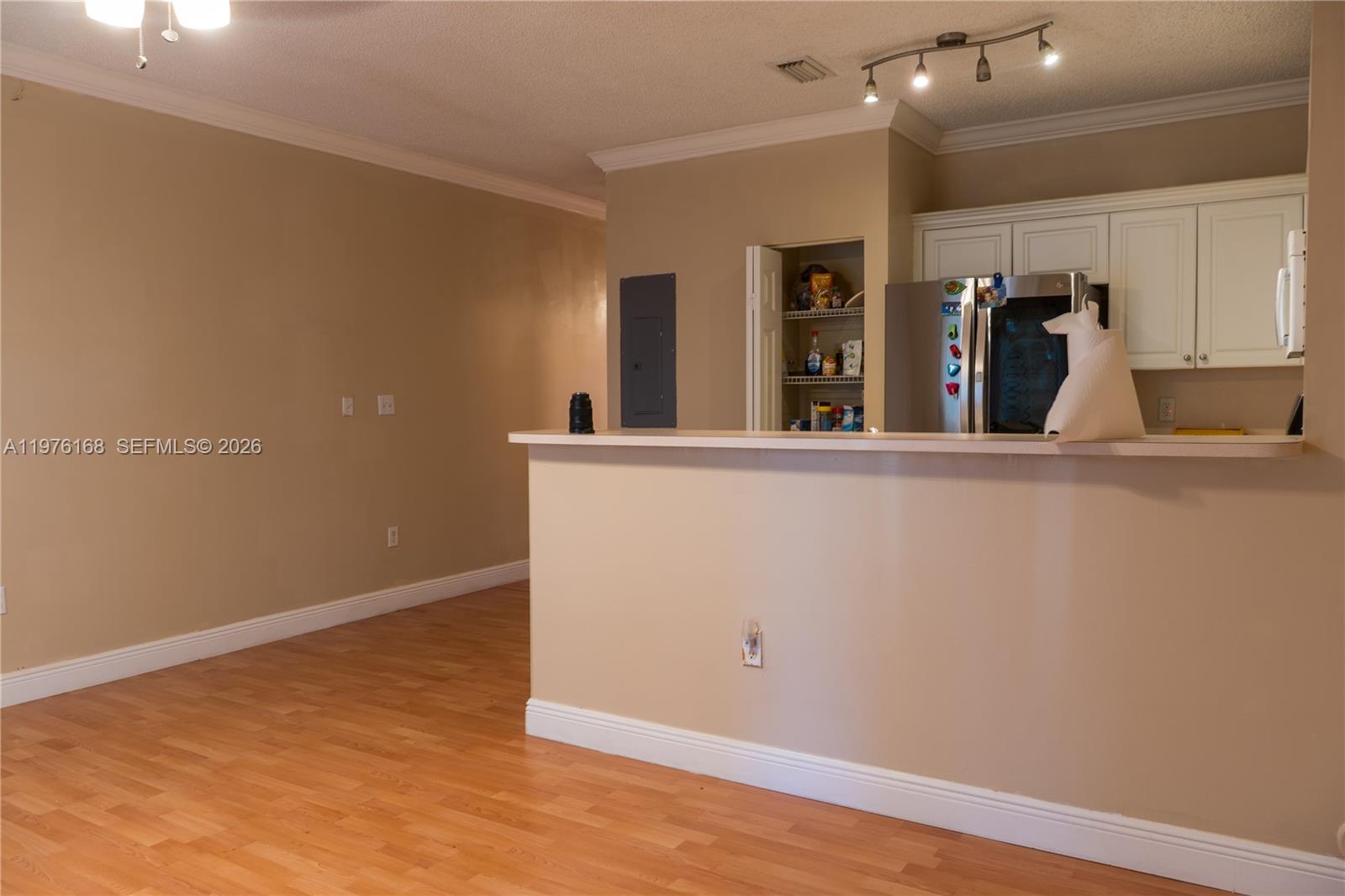 TOWNGATE CONDO ELEVEN - Residential
