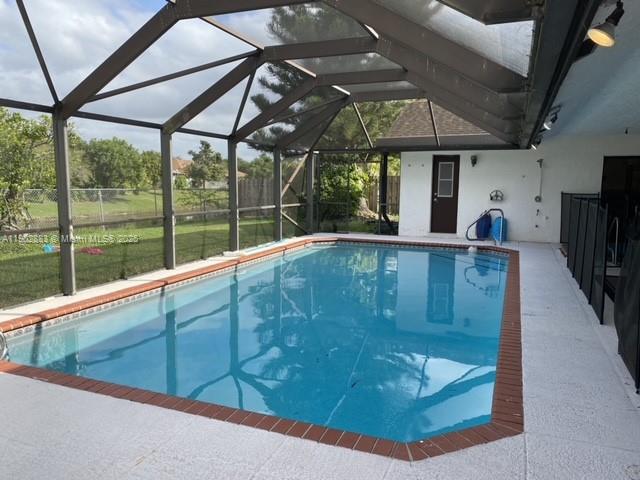 SUGAR POND MANOR OF WELLI - Residential Lease