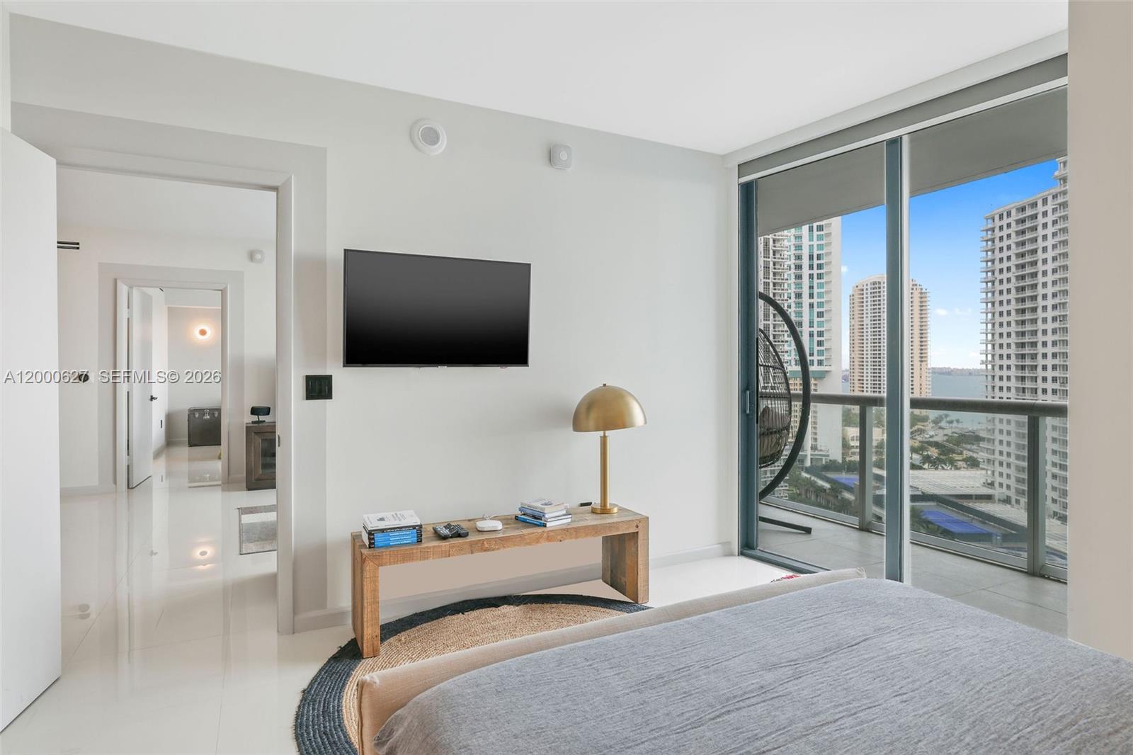 ICONBRICKELL CONDO NO 1 - Residential Lease