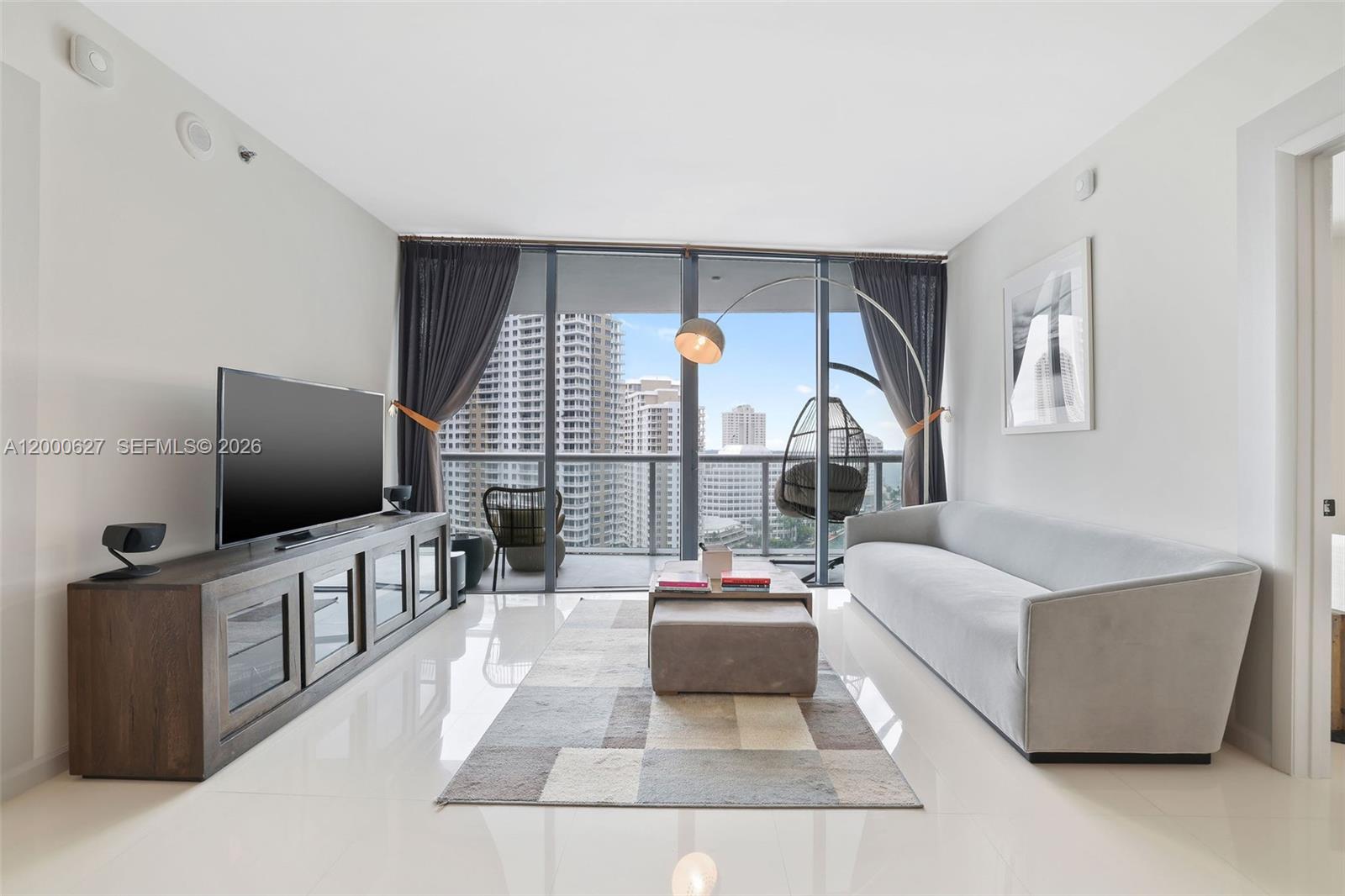 ICONBRICKELL CONDO NO 1 - Residential Lease