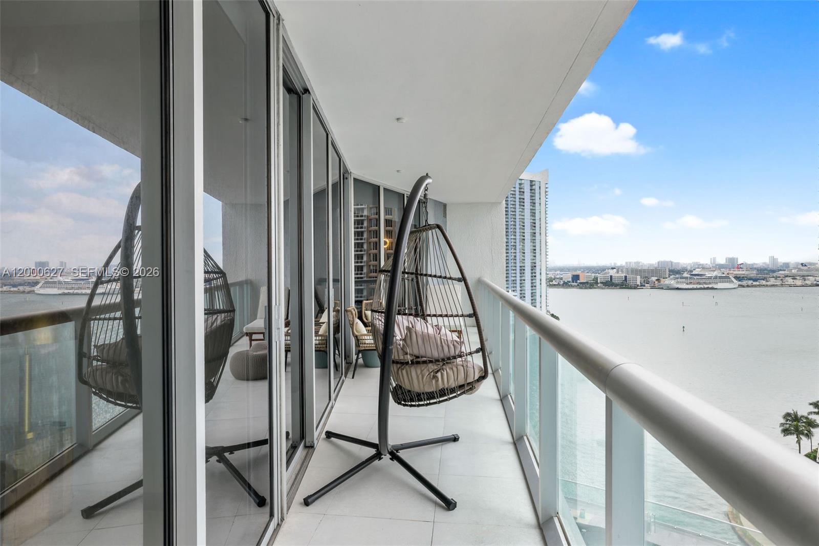 ICONBRICKELL CONDO NO 1 - Residential Lease