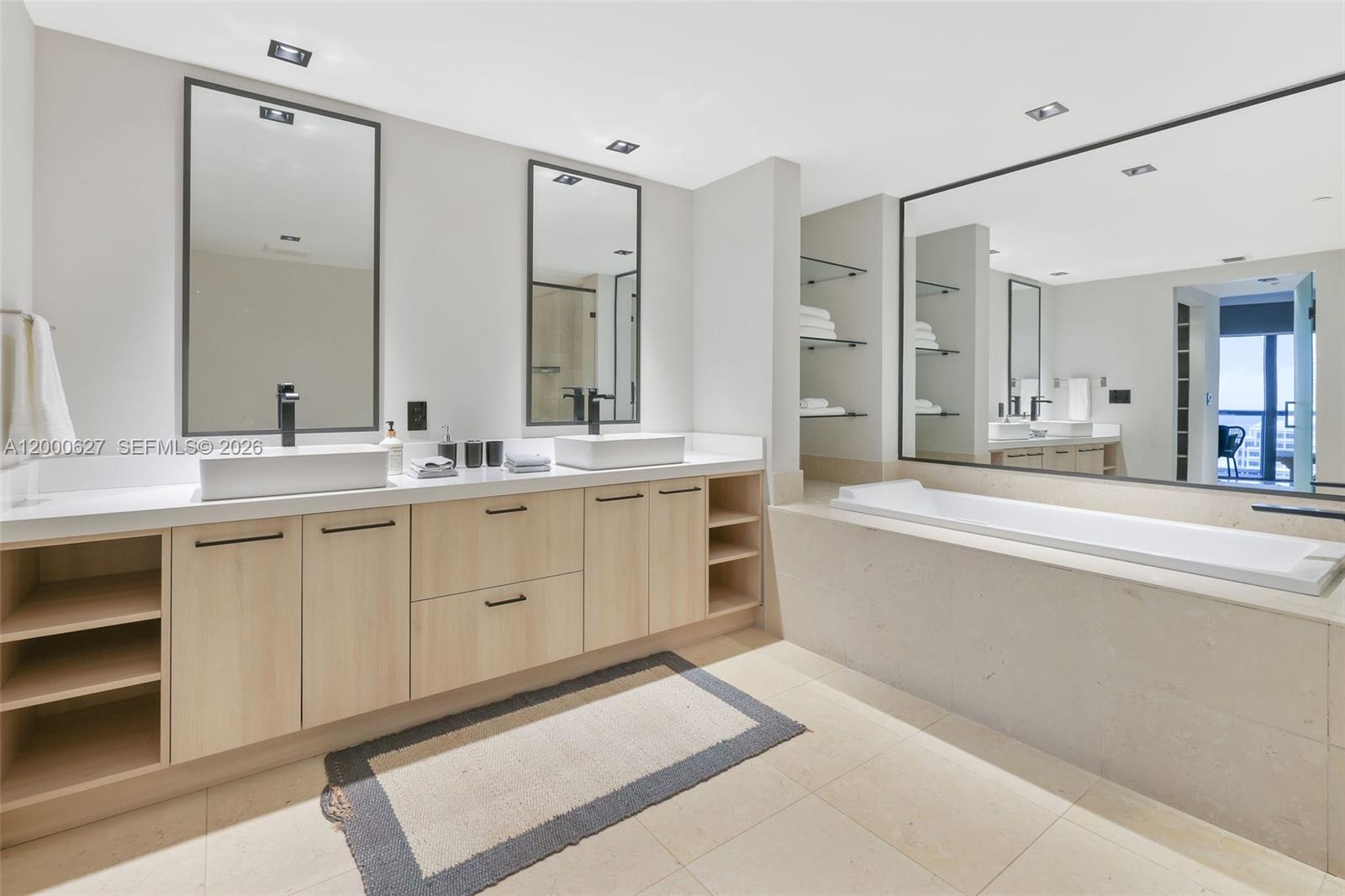 ICONBRICKELL CONDO NO 1 - Residential Lease