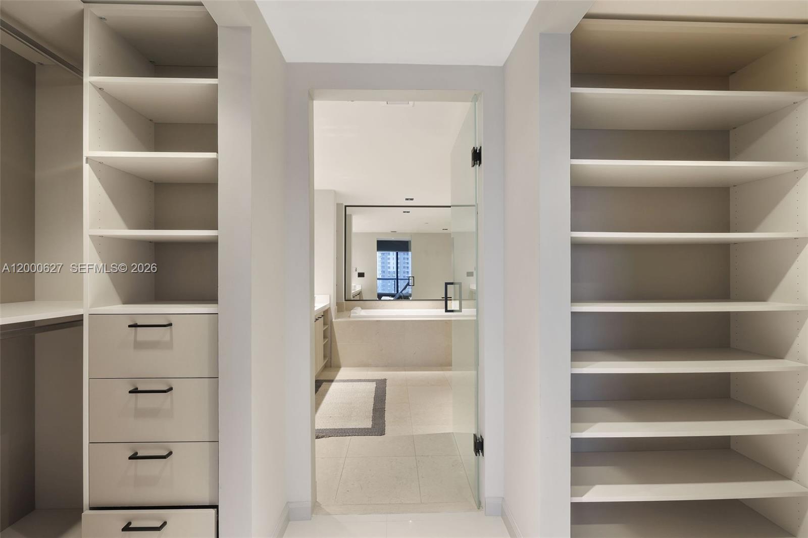 ICONBRICKELL CONDO NO 1 - Residential Lease