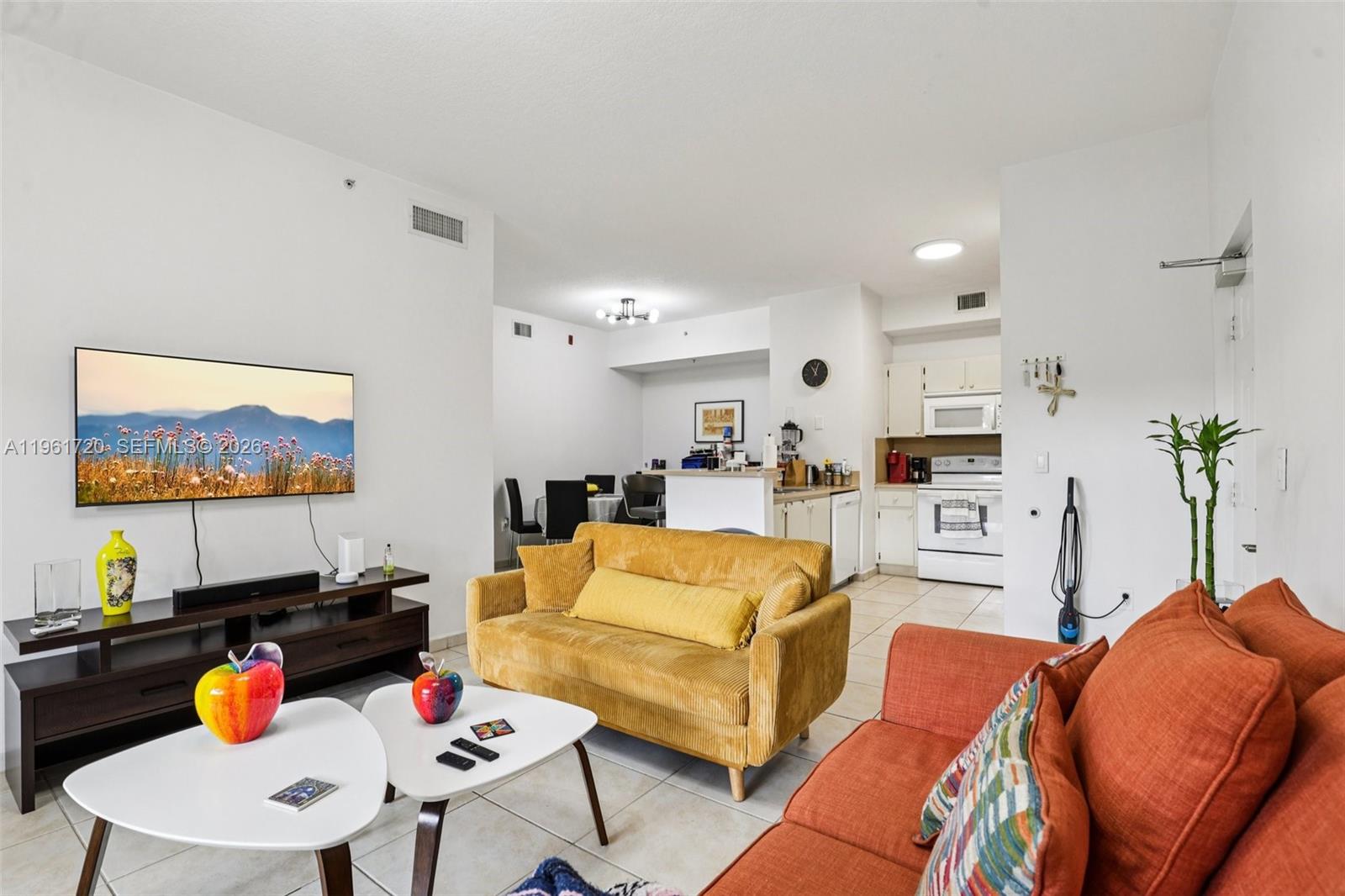 PALM GARDENS AT DORAL CON - Residential