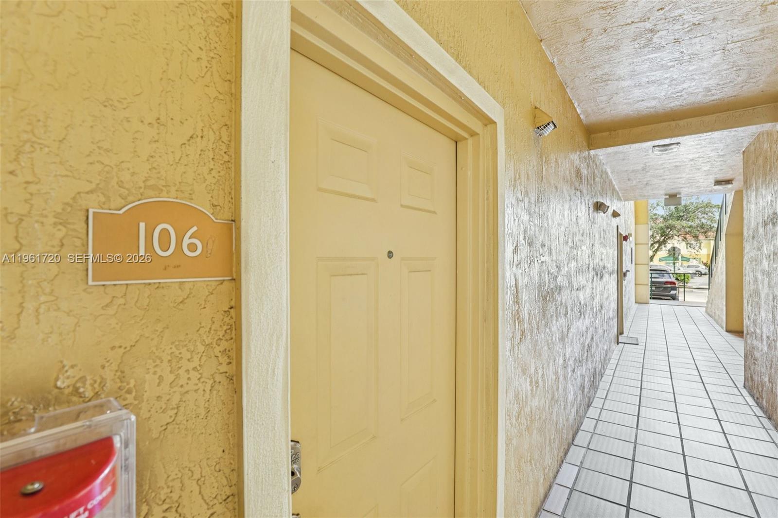 PALM GARDENS AT DORAL CON - Residential