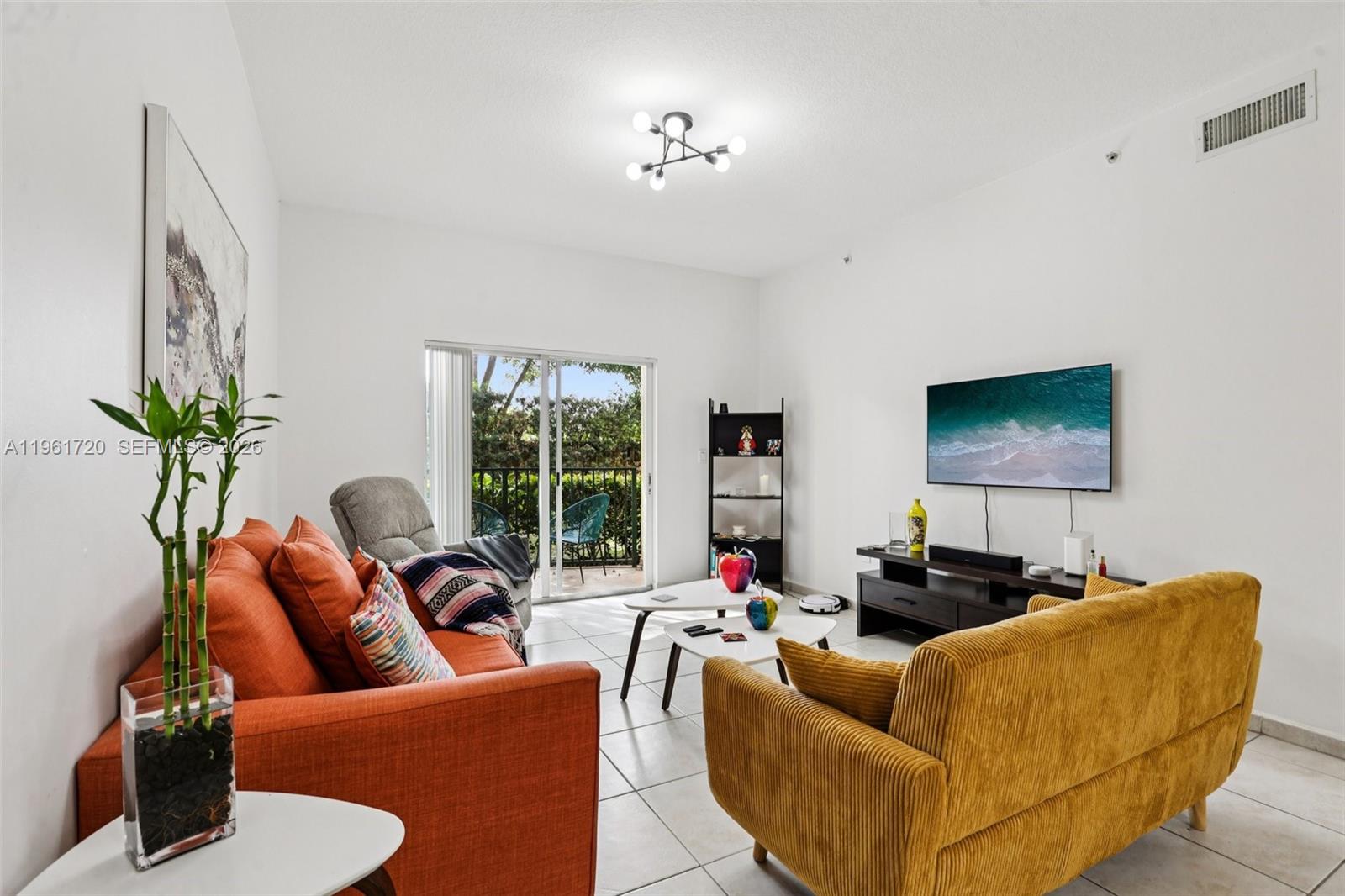 PALM GARDENS AT DORAL CON - Residential