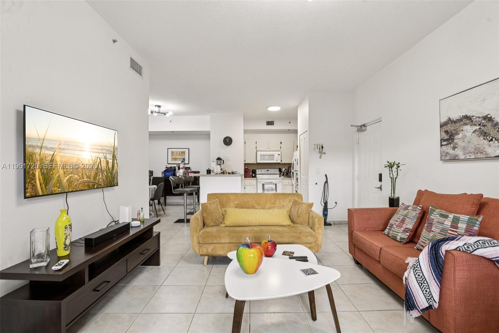 PALM GARDENS AT DORAL CON - Residential