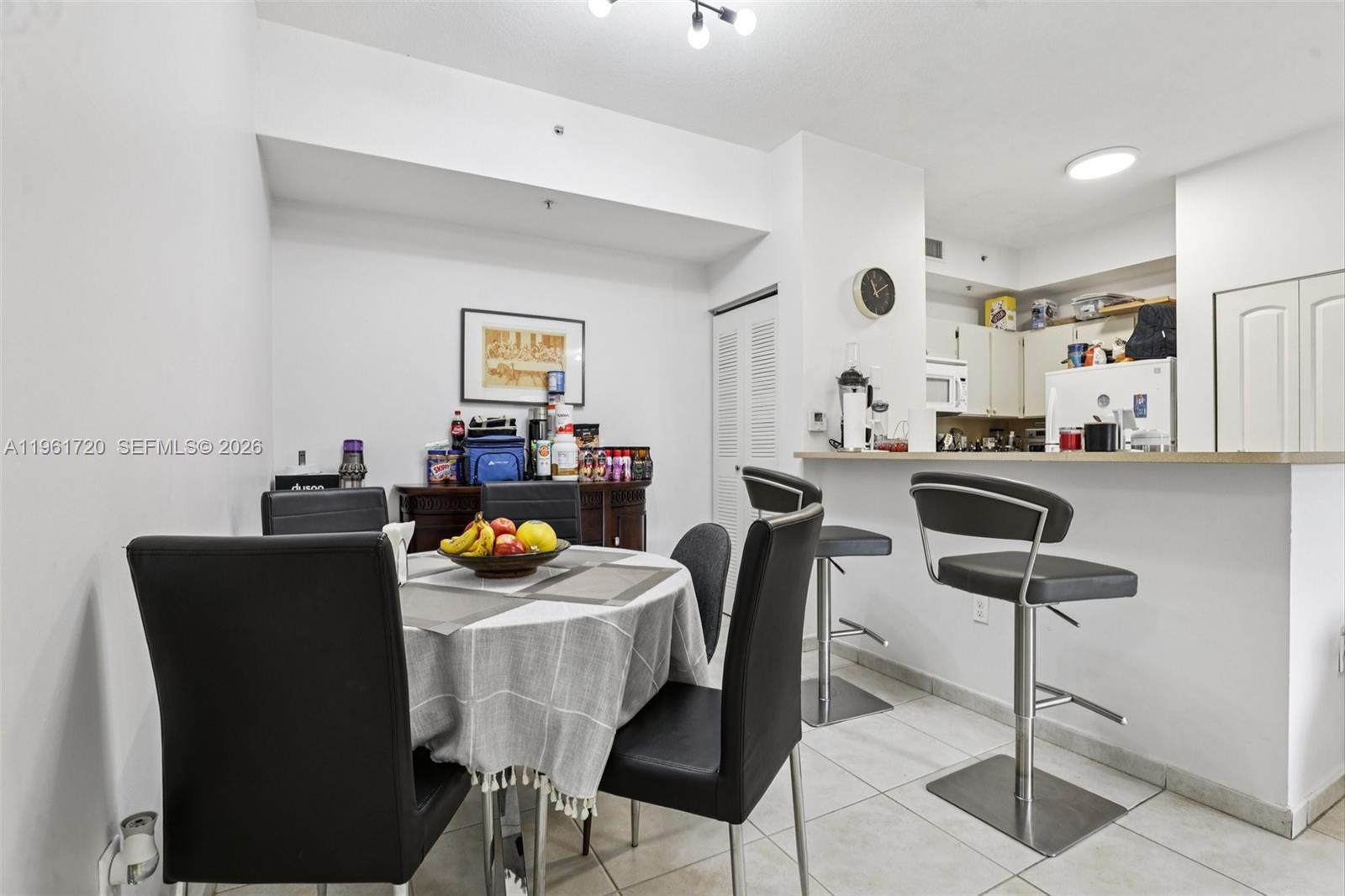 PALM GARDENS AT DORAL CON - Residential