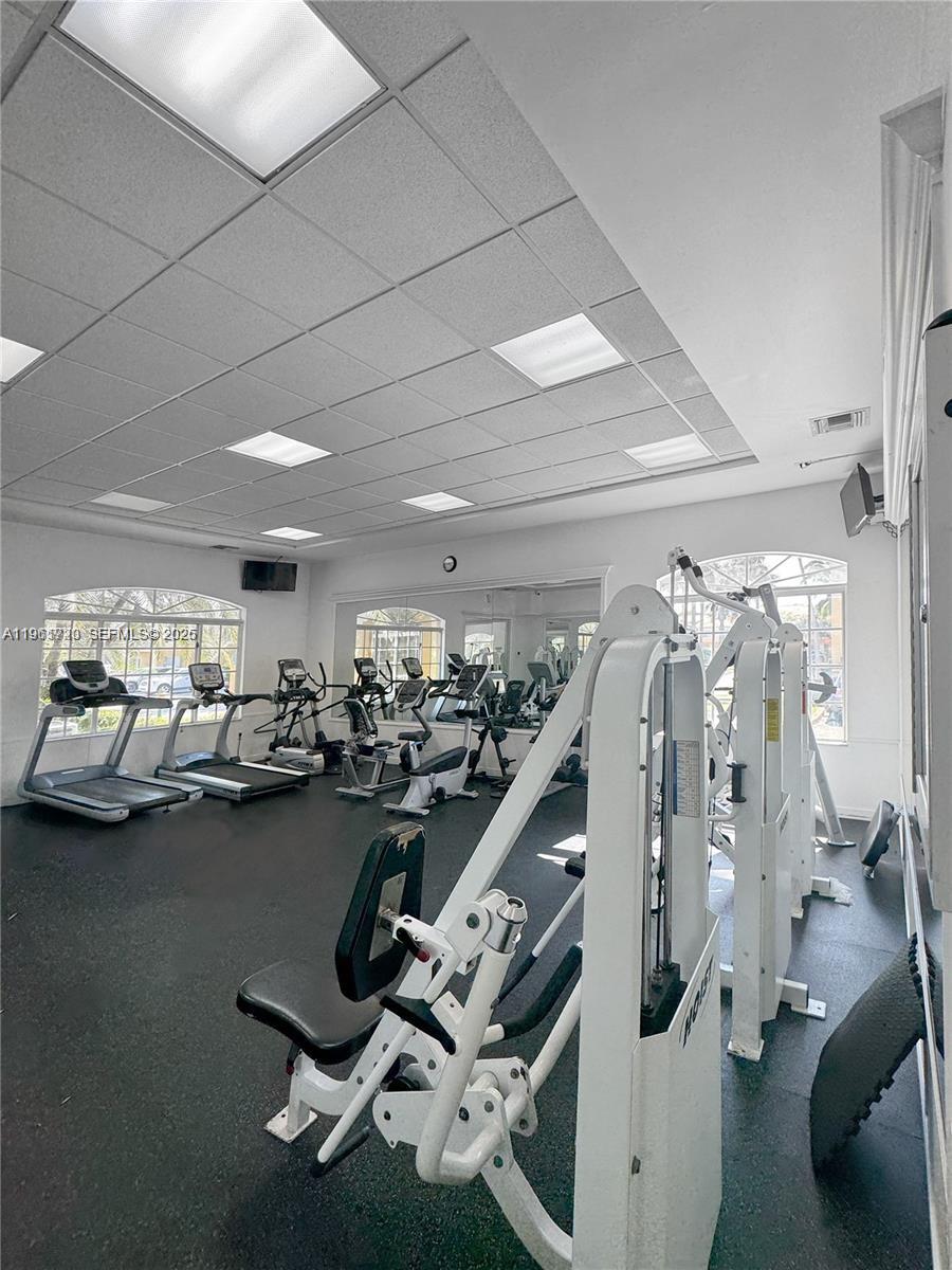 PALM GARDENS AT DORAL CON - Residential