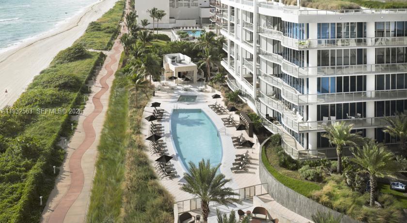 NORTH CARILLON BEACH COND - Residential