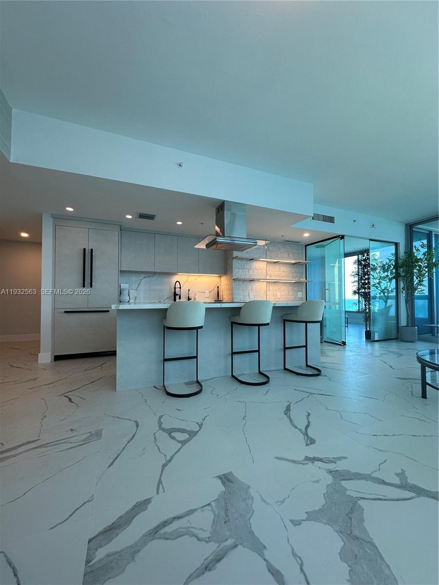 NORTH CARILLON BEACH COND - Residential