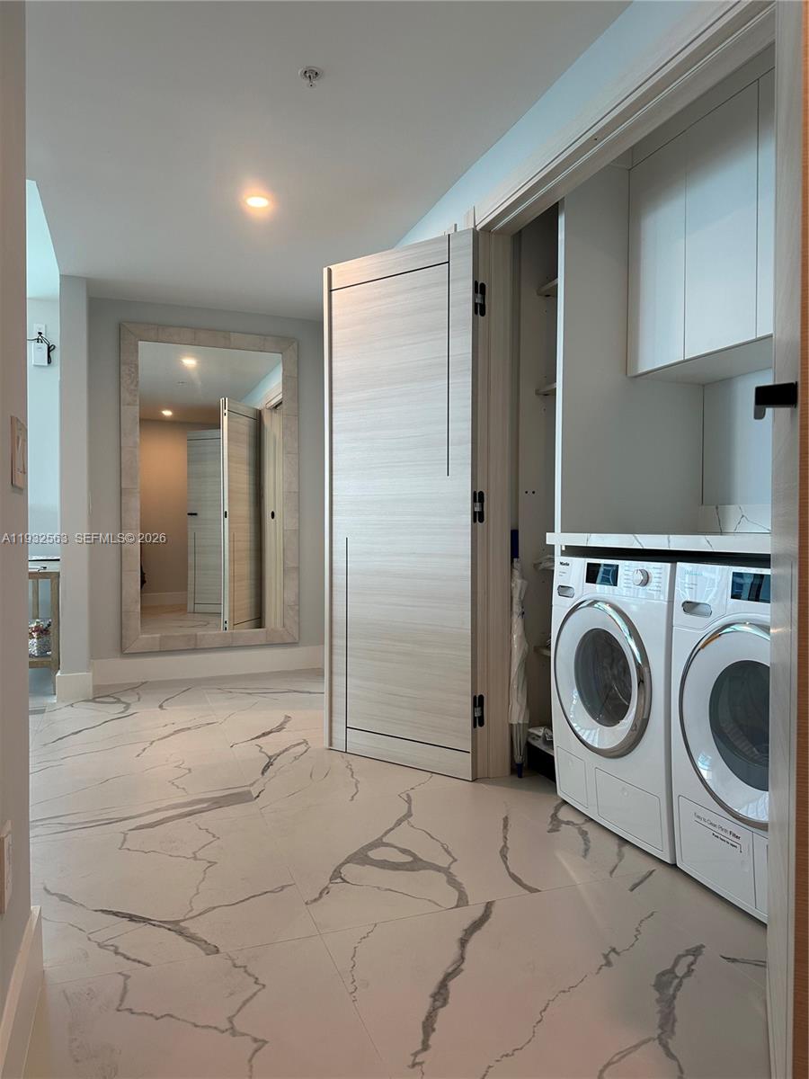 NORTH CARILLON BEACH COND - Residential