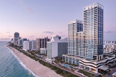 NORTH CARILLON BEACH COND - Residential