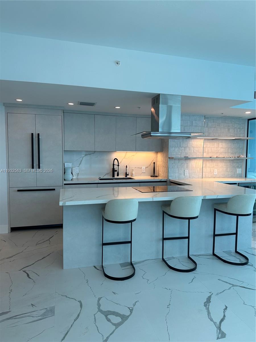 NORTH CARILLON BEACH COND - Residential