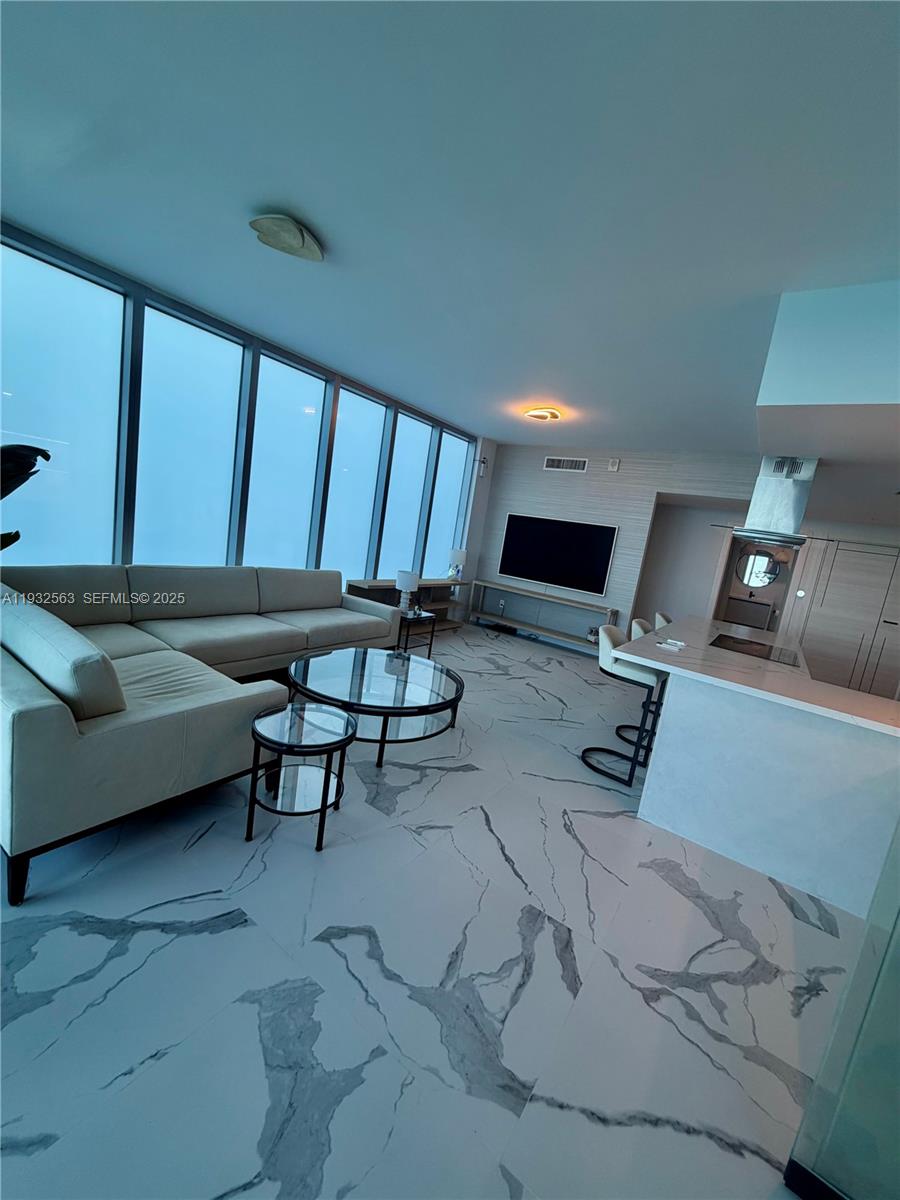 NORTH CARILLON BEACH COND - Residential