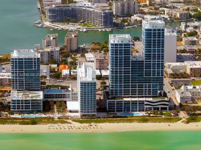 NORTH CARILLON BEACH COND - Residential
