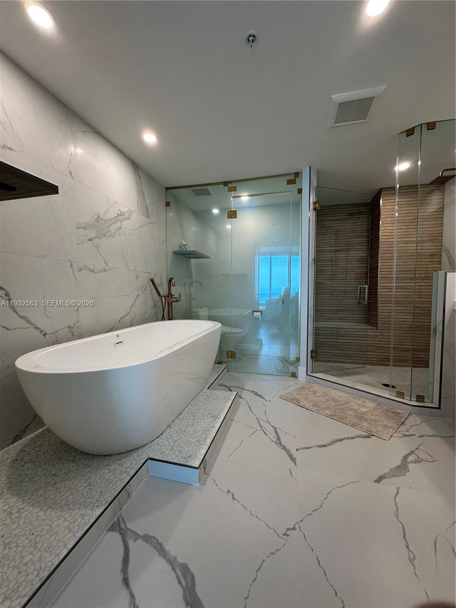 NORTH CARILLON BEACH COND - Residential