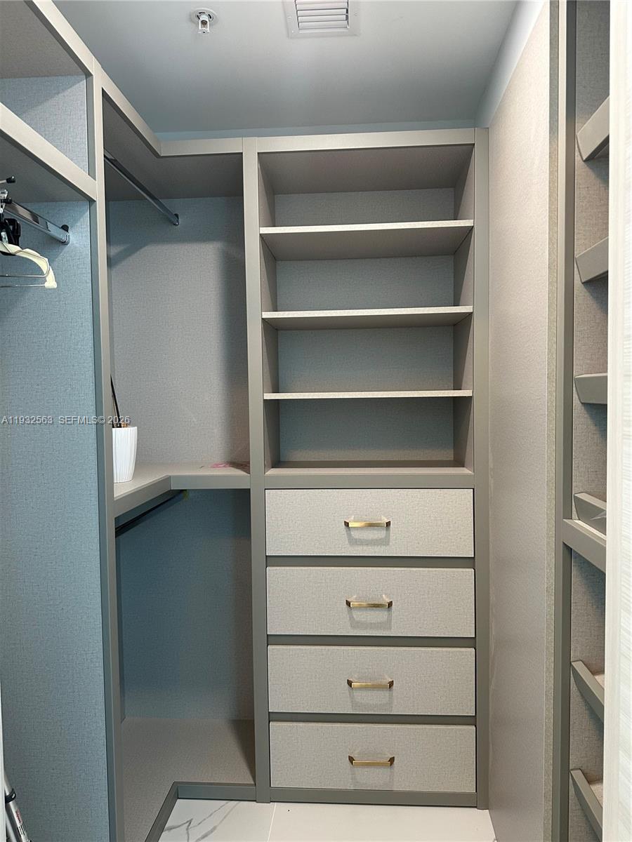 NORTH CARILLON BEACH COND - Residential