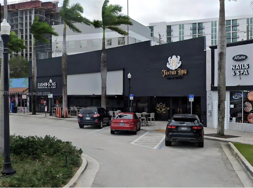 Prime Downtown Hollywood Restaurant/Bar Opportunity! Exceptional opportunity to acquire a fully built-out, two-unit restaurant/bar property totaling approximately 8,000± SF, located directly on Young Circle/Arts Park in the heart of Downtown Hollywood, Florida. This high-traffic, high-visibility location sees over 53,000 vehicles daily and is surrounded by vibrant nightlife, residential developments, and growing foot traffic. The property is 100% occupied Both units feature full kitchen and bar build-outs, excellent frontage, a new roof, and are in turnkey condition.