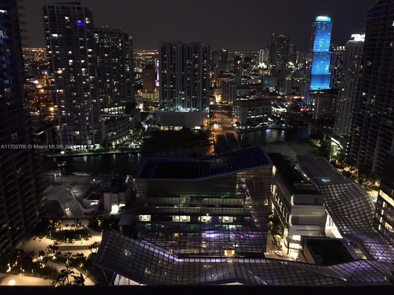 BRICKELL HEIGHTS EAST CON - Residential Lease