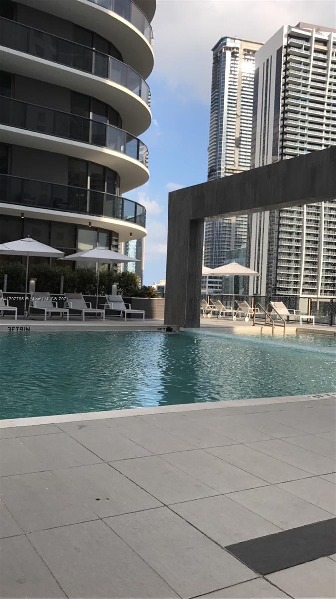 BRICKELL HEIGHTS EAST CON - Residential Lease