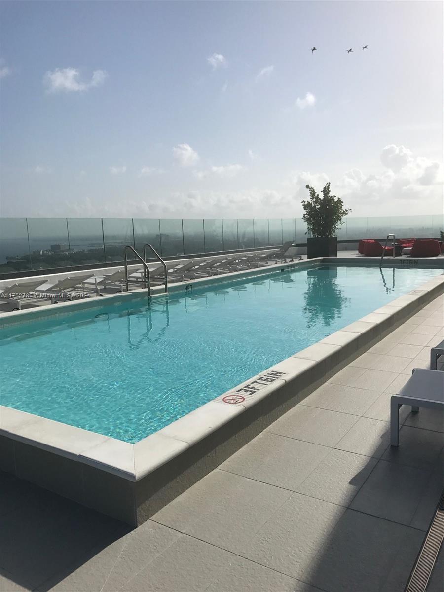 BRICKELL HEIGHTS EAST CON - Residential Lease