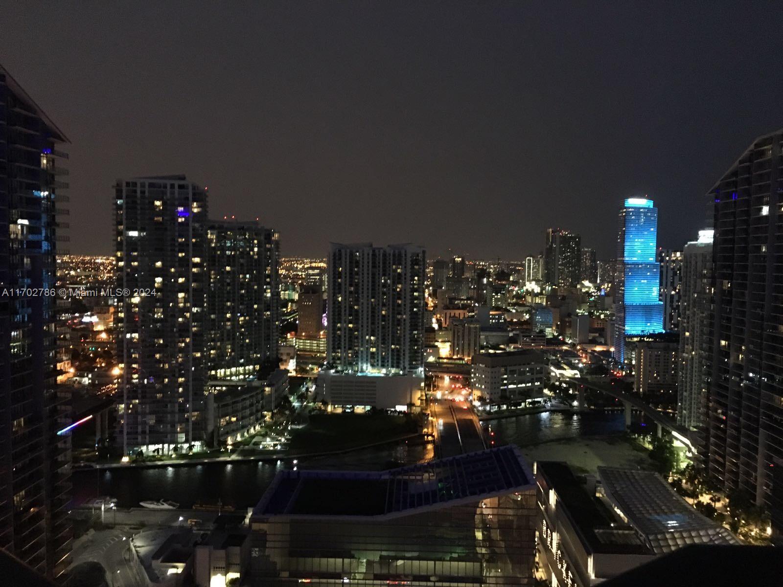 BRICKELL HEIGHTS EAST CON - Residential Lease